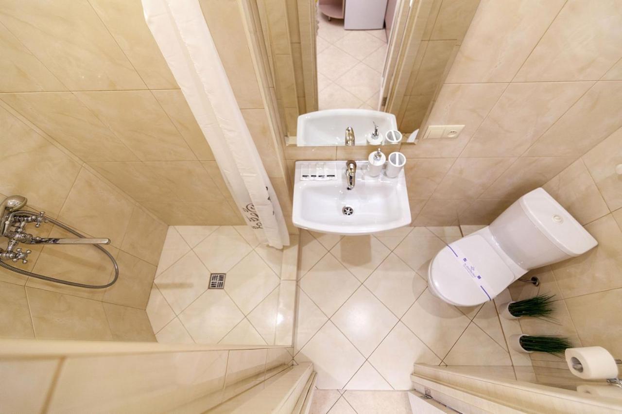 Avangard Magnus Apartment Lviv Eksteriør billede
