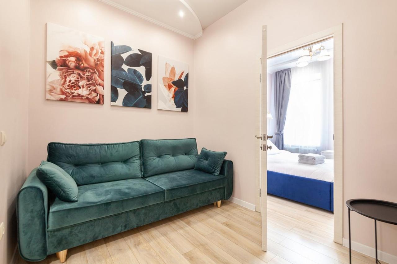 Avangard Magnus Apartment Lviv Eksteriør billede