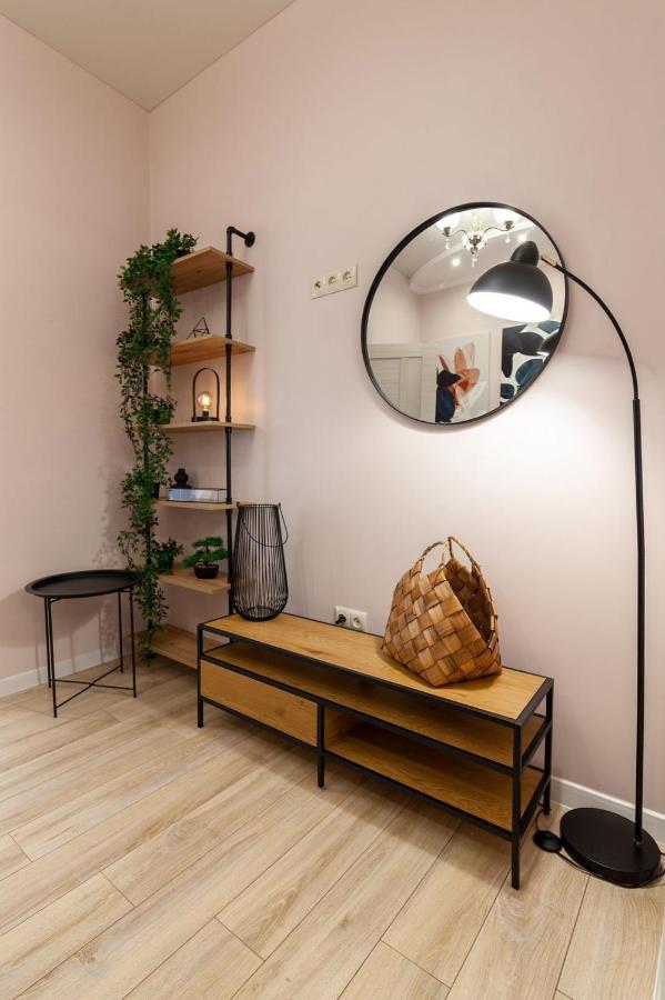 Avangard Magnus Apartment Lviv Eksteriør billede